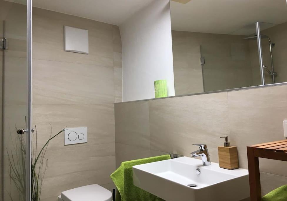 Relax.Land - Apart Grinzens 90Qm Ferienwohnung Екстериор снимка